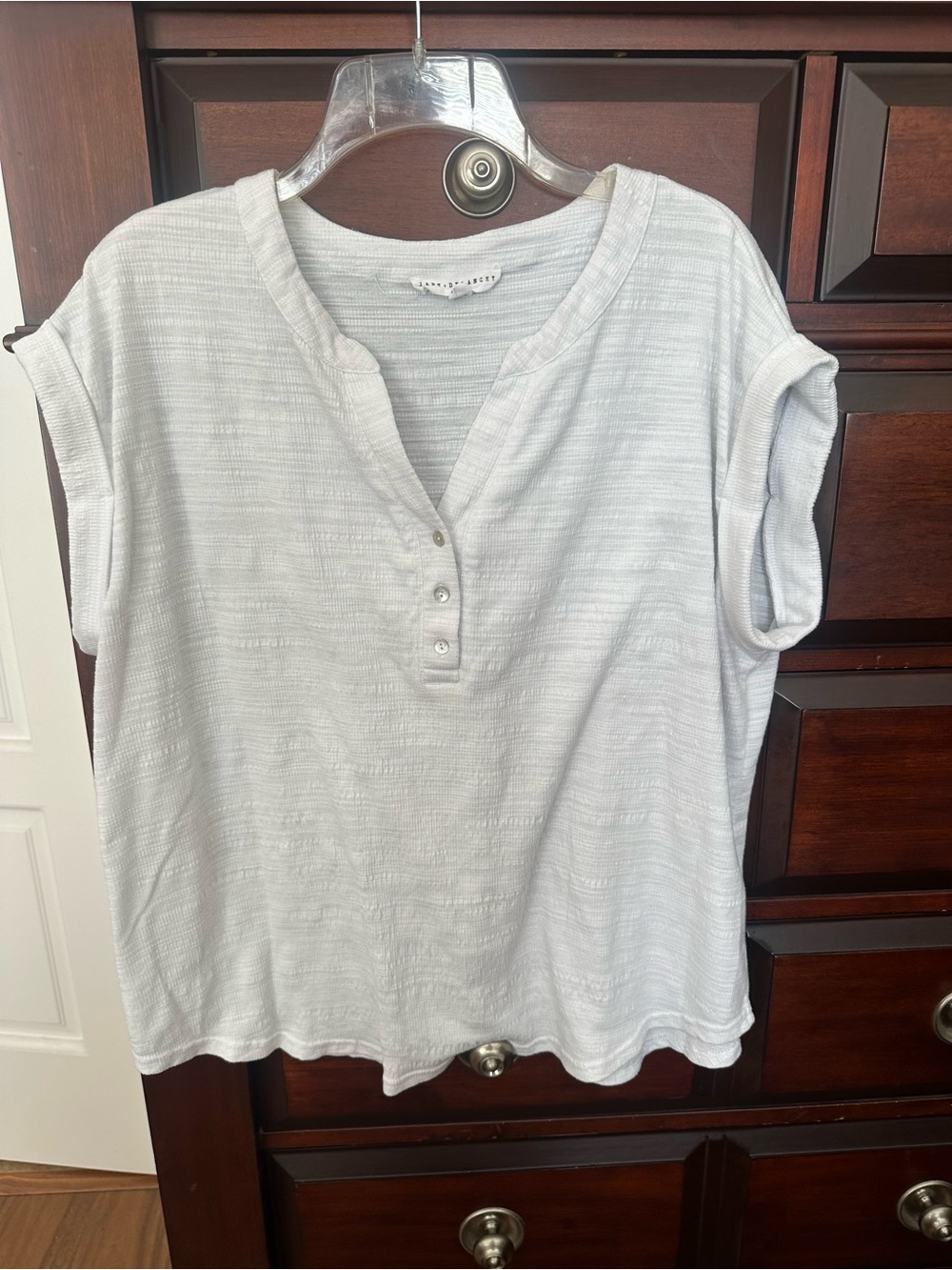 Jane & Delancey Women's XL White Textured Short Sleeve Henley Top